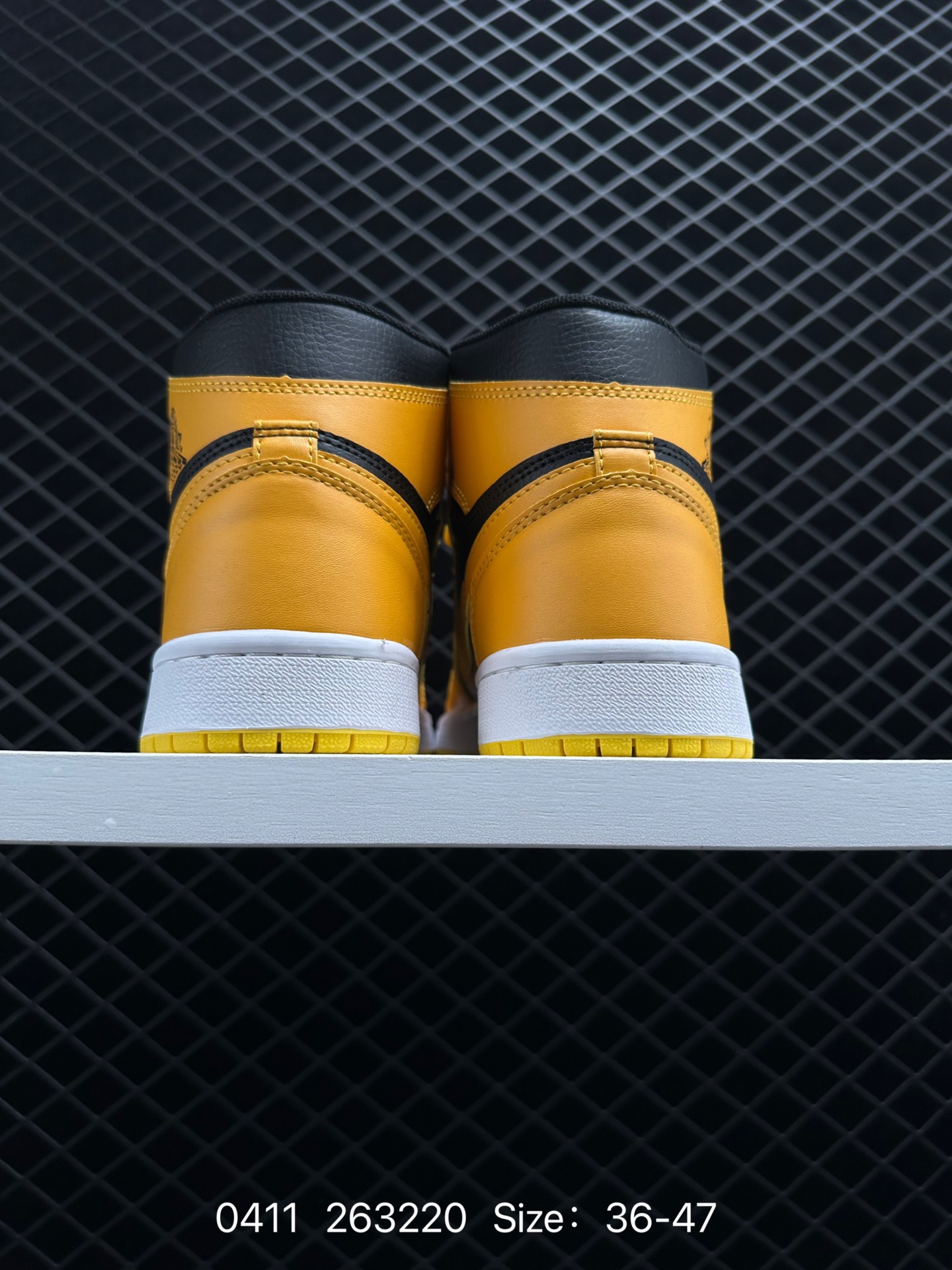 Air Jordan 1 Retro High OG “Dark Mocha”